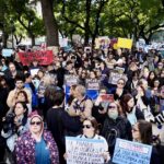 discapacidad:-familias-y-trabajadores-del-sector-protestan-frente-al-ministerio-de-salud-contra-la-reforma-impulsada-por-el-gobierno