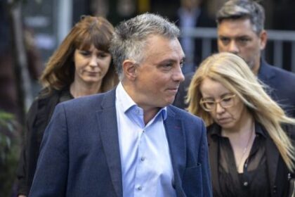 el-gobierno-de-milei-enfrenta-una-fractura-interna-entre-sus-influencers-y-diputados