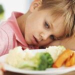 mas-que-un-capricho:-pediatras-advierten-sobre-los-riesgos-de-que-los-ninos-coman-siempre-lo-mismo