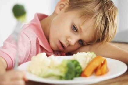 mas-que-un-capricho:-pediatras-advierten-sobre-los-riesgos-de-que-los-ninos-coman-siempre-lo-mismo
