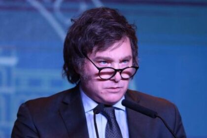 “es-la-arquitectura-institucional-del-saqueo”:-en-“qr!”-analizaron-el-“industricidio”-de-javier-milei