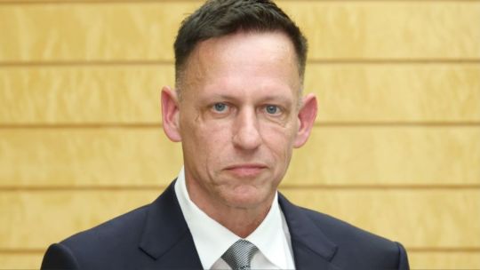como-se-compone-la-fortuna-de-peter-thiel:-inversiones,-participaciones-y-el-rol-de-palantir