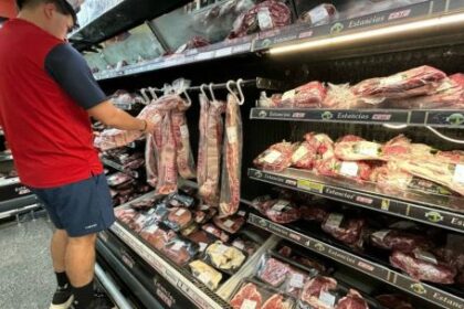 la-confianza-del-consumidor-cayo-5,7%-en-abril-y-toco-su-nivel-mas-bajo-en-meses