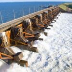 regalias-de-yacyreta:-corrientes-recibiria-un-millon-de-dolares-extra-por-mes