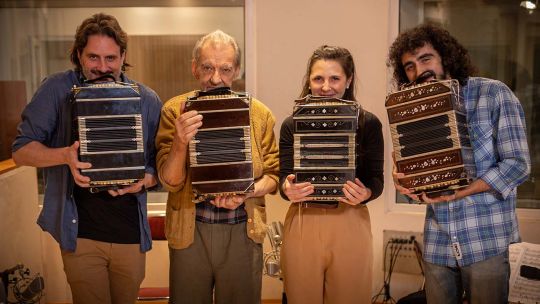“fueyerias”:-un-album-monumental-reune-a-31-bandoneonistas-de-tres-continentes-y-celebra-la-vigencia-del-tango