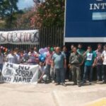 cordoba:-fuerte-protesta-y-movilizacion-en-el-inti-por-1.500-despidos-y-recorte-de-funciones