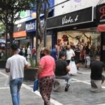 el-consumo-de-los-hogares-se-hundio-en-marzo,-segun-la-camara-de-comercio
