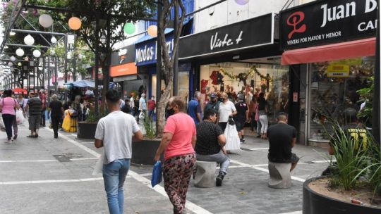 el-consumo-de-los-hogares-se-hundio-en-marzo,-segun-la-camara-de-comercio