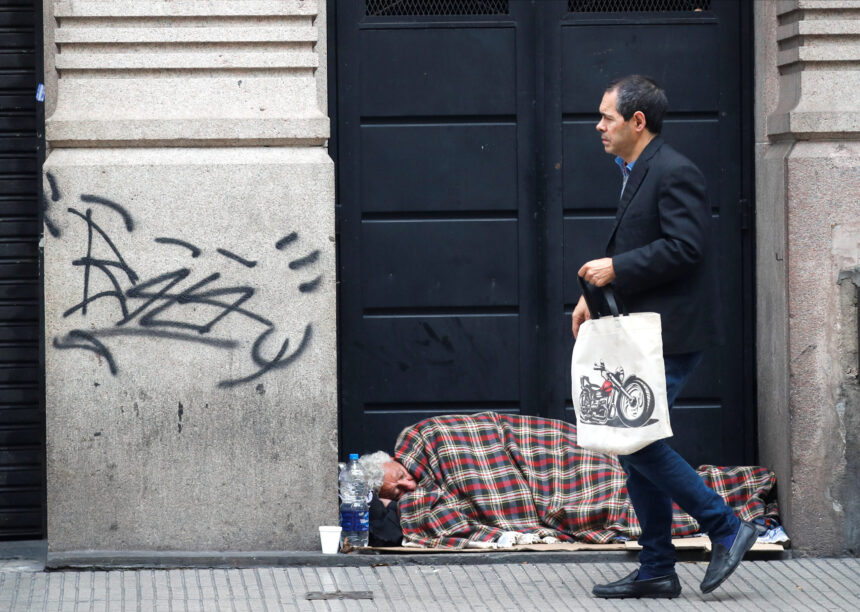 the-government-claims-there-are-only-9,421-homeless-people-in-argentina-—-ngos-do-not-agree