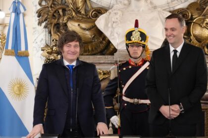 javier-milei-confirmo-que-acompanara-a-adorni-en-el-congreso-y-hablo-de-su-situacion-judicial:-“dara-las-respuestas-que-correspondan”
