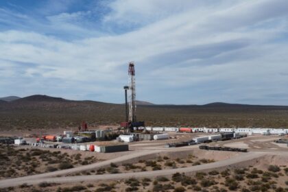 otro-rigi-para-vaca-muerta:-pluspetrol-presento-inversiones-por-us$-12.000-millones-en-el-campo-que-le-compro-a-exxon