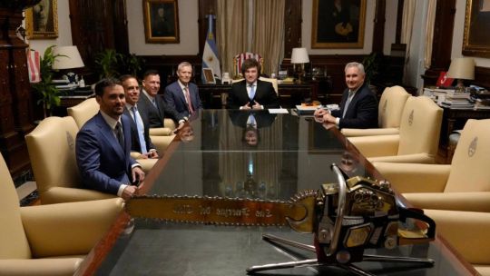 sin-periodistas-en-casa-rosada,-milei-mantuvo-un-encuentro-reservado-con-peter-thiel