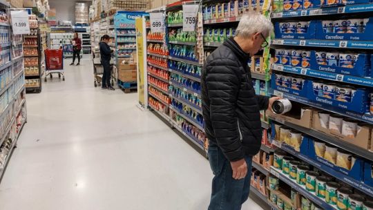 los-argentinos-compran-poco,-cerca-de-casa-y-sin-margen-para-los-productos-de-higiene