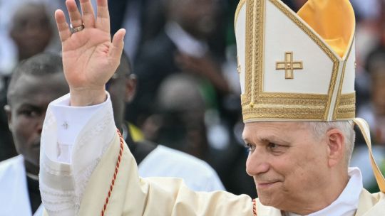 el-populista-contra-el-papa:-leon-xiv-desafia-la-moral-de-trump