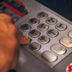 paro-bancario-en-el-bcra:-que-pasara-con-los-cajeros,-transferencias-y-pagos-el-proximo-lunes-27-de-abril
