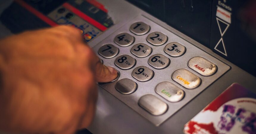 paro-bancario-en-el-bcra:-que-pasara-con-los-cajeros,-transferencias-y-pagos-el-proximo-lunes-27-de-abril