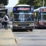 colectivos-en-el-amba:-circulan-hasta-un-40%-menos-por-el-aumento-del-combustible