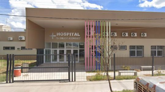 escandalo-en-chaco:-denuncian-a-una-mujer-por-ejercer-como-medica-con-matricula-ajena-en-hospitales
