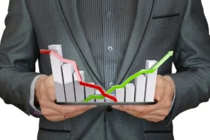 tristan-rodriguez-loredo-sobre-la-economia:-“los-promedios-cada-vez-explican-menos”