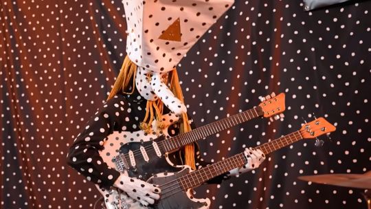 angine-de-poitrine:-el-ruido-del-futuro-o-como-desafinar-el-rock-hasta-volverlo-nuevo