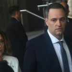 juez-rafecas-archivo-causa-contra-adorni-por-viaje-de-su-esposa:-la-fiscalia-no-hallo-delito-ni-gasto-extra-en-avion-presidencial