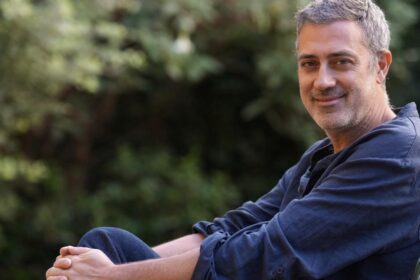 andrea-bajani:-“la-novela-es-un-activador-de-autobiografia-en-el-lector”