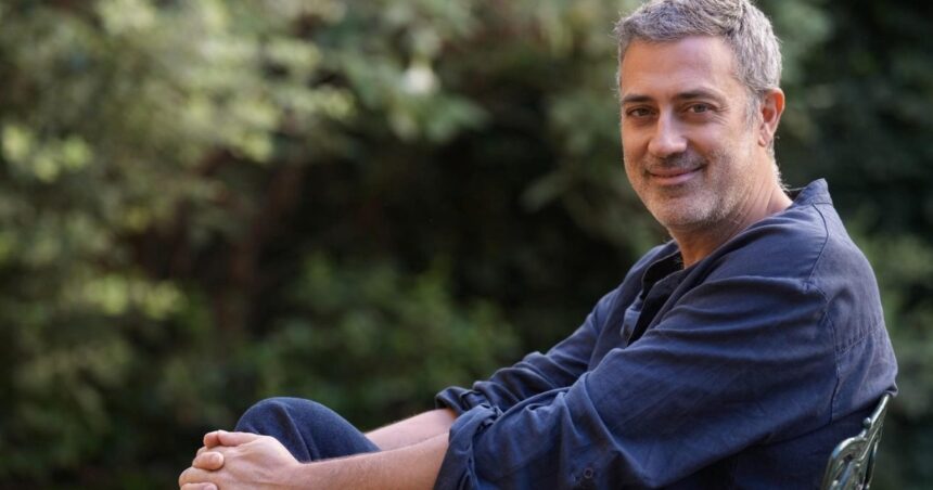 andrea-bajani:-“la-novela-es-un-activador-de-autobiografia-en-el-lector”