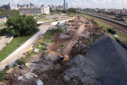 arranco-la-obra-para-unir-retiro-y-recoleta:-como-sera-la-nueva-via-rapida-para-salir-hacia-el-norte-porteno