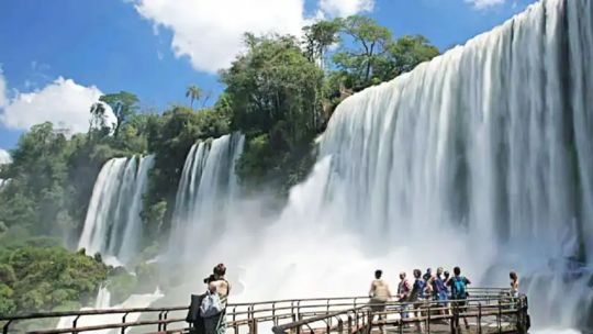 la-balanza-turistica-volvio-a-ser-deficitaria-en-marzo,-segun-el-indec