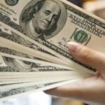 el-dolar-blue-cerro-sin-cambios-este-viernes-24-de-abril-y-el-banco-central-compro-dolares