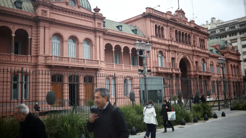 presentaron-un-amparo-judicial-para-que-periodistas-acreditados-puedan-entrar-a-la-casa-rosada