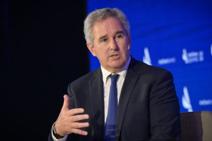 el-tour-de-legisladores-y-funcionarios-por-los-despachos-de-washington