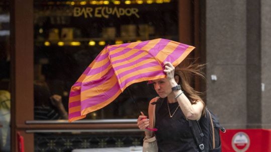clima-en-ciudad-de-buenos-aires:-jornada-inestable-con-fuerte-alerta-amarilla-por-vientos-intensos