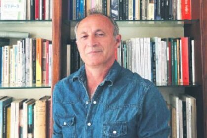 juan-jose-becerra-gano-el-premio-de-la-critica-con-una-novela-que-desafia-la-narrativa-contemporanea