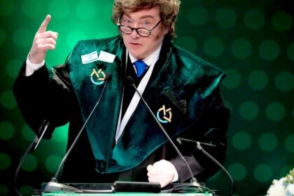sospechas,-paralisis-y-pedidos-para-que-javier-milei-se-decida-a-hacer-cambios-urgentes-en-su-gobierno