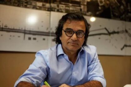 echaron-a-carlos-frugoni,-el-funcionario-que-admitio-haber-omitido-siete-propiedades-en-miami-en-su-declaracion-jurada