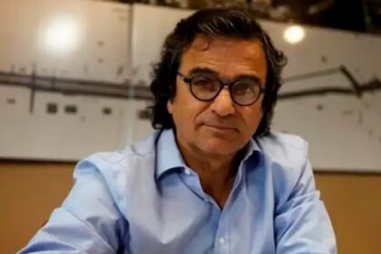 “afuera-frugoni,-respira-adorni”:-el-gobierno-echo-al-funcionario-que-no-declaro-siete-departamentos-en-miami
