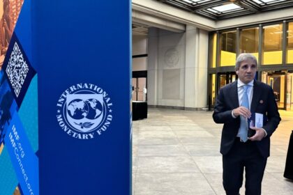 deuda-con-el-fmi:-vencen-us$-800-millones-el-viernes-mientras-el-gobierno-espera-un-nuevo-desembolso