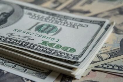 a-cuanto-cotiza-el-dolar-hoy,-lunes-27-de-abril-de-2026
