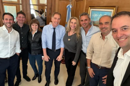 el-gobierno-reune-a-su-mesa-politica-para-definir-estrategia-legislativa-sobre-reforma-electoral,-universidades-y-discapacidad