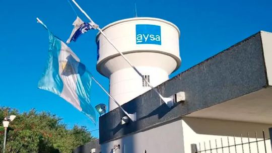 nuevos-aumentos-de-aysa:-cuanto-sube-el-agua-en-mayo-en-el-amba