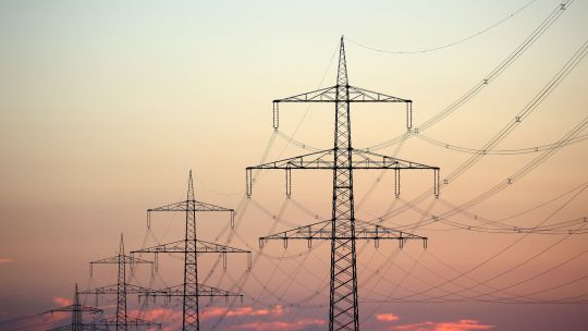el-fin-de-la-energia-barata:-por-que-el-sistema-global-debe-cambiar-su-estrategia