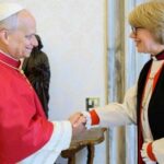 el-papa-recibio-a-la-primera-arzobispa-de-la-iglesia-anglicana,-sarah-mullally,-y-rezaron-juntos