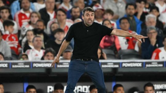 el-chacho-coudet-y-una-resurreccion-necesaria:-la-derrota-ante-boca-como-punto-de-giro