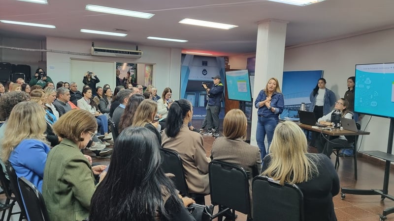 educacion-presento-un-protocolo-para-abordar-las-violencias-digitales-en-las-escuelas