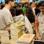 ¿cuanto-cuesta-ir-a-la-feria-del-libro?-entrada,-libros-y-una-bebida,-un-informe-con-todos-los-precios