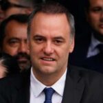 adorni-defendio-su-viaje-a-estados-unidos-y-nego-irregularidades-por-la-presencia-de-su-esposa