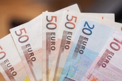 cotizacion-del-euro-y-euro-blue-hoy,-miercoles-29-de-abril