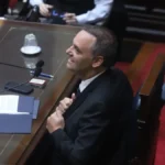 manuel-adorni-defendio-la-gestion-del-gobierno-y-rechazo-acusaciones:-“son-tendenciosas-y-falsas”