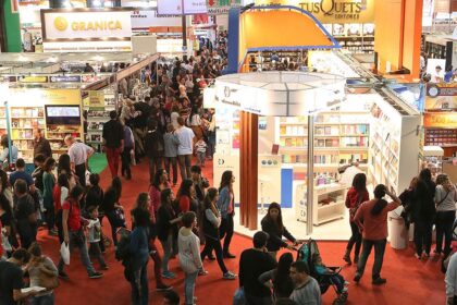 misiones-|-el-ministro-ramiro-aranda-expuso-en-la-feria-del-libro-y-afirmo-que-la-innovacion-pedagogica-es-clave-para-formar-ciudadanos
